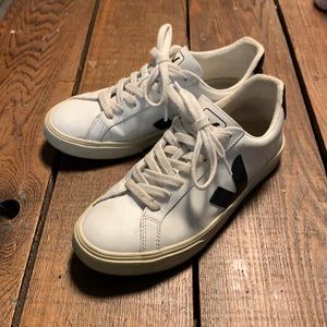 Veja Esplar Sneakers
